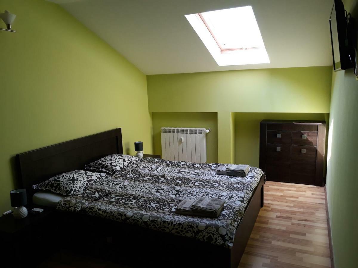 Penthouse Apartament Nufarul ออราแด ภายนอก รูปภาพ