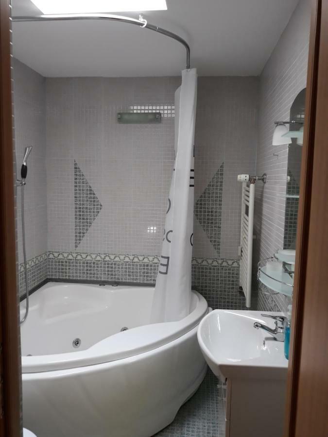 Penthouse Apartament Nufarul ออราแด ภายนอก รูปภาพ
